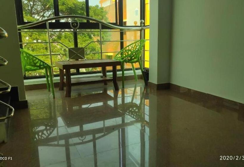 Dream Stay Guest House 蓬蒂切里 外观 照片