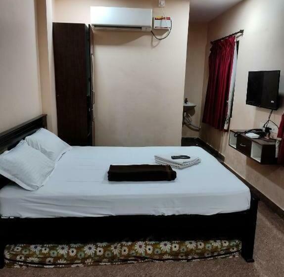 Dream Stay Guest House 蓬蒂切里 外观 照片